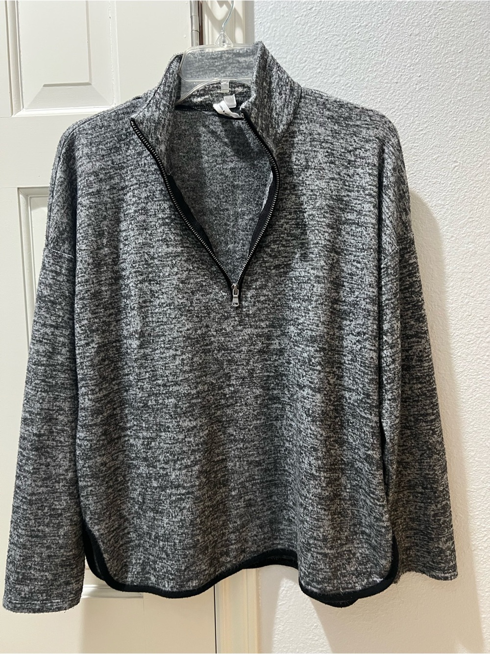 Women’s Charcoal Grey Quarter-Zip Sweater - Lightweight Knit Pullover SZ Large